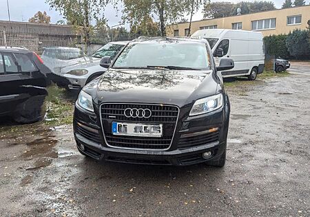 Audi Q7 3.0 TDI (DPF) quattro 7 Sitzer