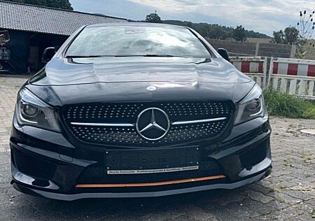 Mercedes-Benz CLA 220 Shooting Brake CLA 220 CDI DCT Orang...