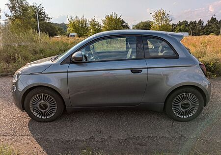 Fiat 500E "ICON"42 kWh grau Navi-Klima-Kamera-Keyless