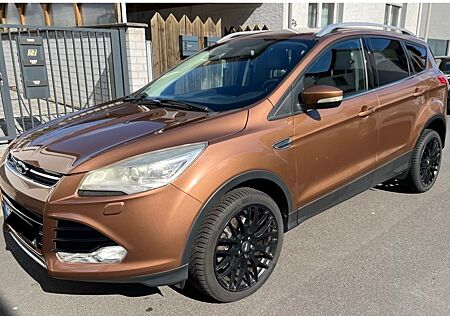 Ford Kuga 2,0 TDCi 4x4 103kW Individual PowerShif...