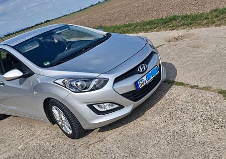 Hyundai i30 1.4 CRDi Trend Trend
