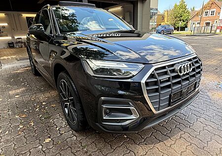 Audi Q5 40 TDI QUATTRO S LINE PANO 20 ZOLL Nur 1100 Km!