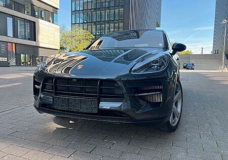 Porsche Macan GTS Burmester Pano Sport Abgas Luft 18Wege