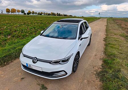 VW Golf Volkswagen 1.5 TSI ACT OPF 110kW Style