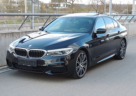 BMW 530 d xDrive M Sportpkaet Head-UP Driving Assist
