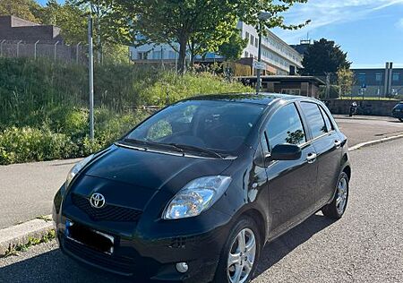 Toyota Yaris 1,33-l-Dual-VVT-i Club