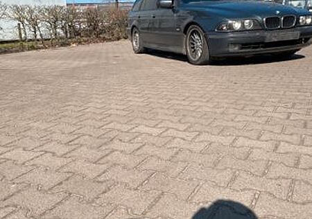 BMW 528i A Touring Lpg , Tausch