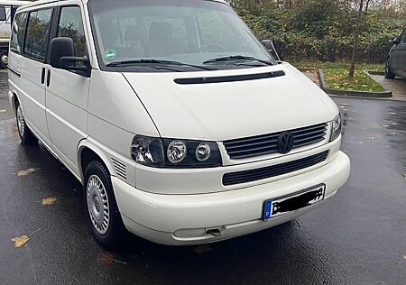 VW T4 Caravelle Volkswagen Rollstuhl mit Hecklift