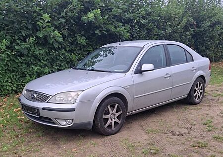 Ford Mondeo 2.0 Ambiente Ambiente