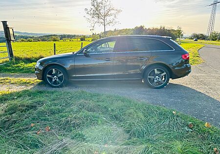 Audi A4 2.0 TDI 130kW S line Avant S line