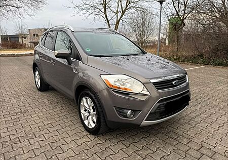 Ford Kuga 2,0TDCi 4x4 103kW Champions Ed. PowerSh...