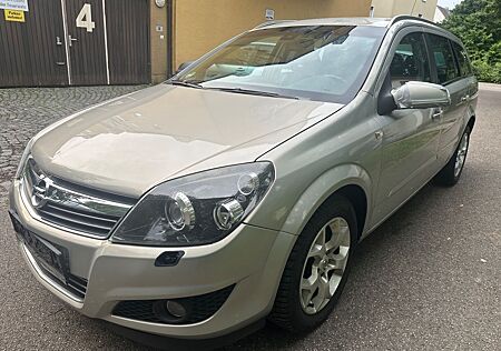 Opel Astra H Caravan Cosmo