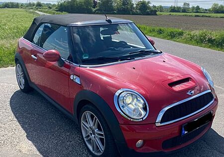 Mini Cooper S Cabrio 184PS TÜV 05/26 2. Hand EZ:2010