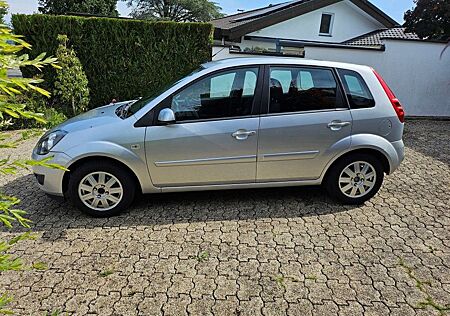 Ford Fiesta 1,4 16V Style Autom. Style