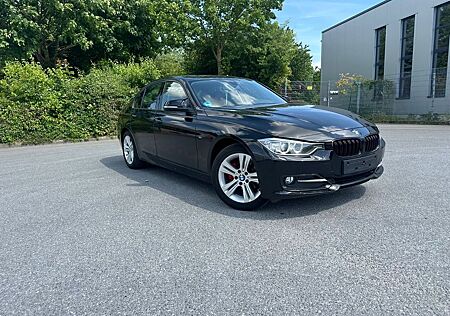 BMW 320i Sport Line Sport Line