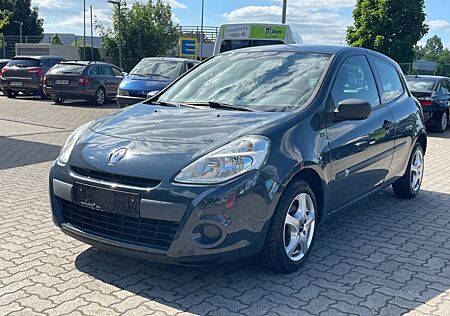 Renault Clio III YAHOO!/Klima/Parkassinten/Bluetooth