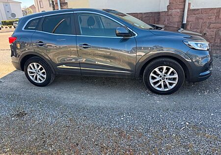 Renault Kadjar 1,5 Facelift 2021Automatik Reifen neu