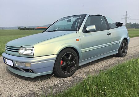VW Golf Volkswagen 1.8 90PS TÜV neu Stoffdach