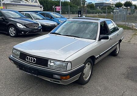 Audi 200