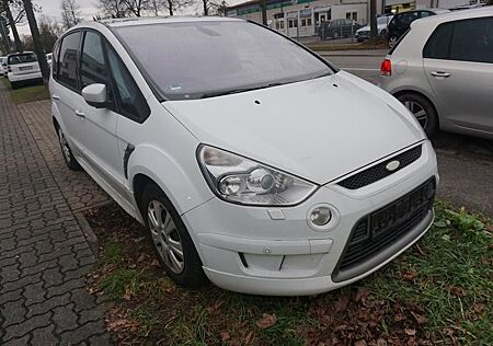 Ford S-Max White Magic