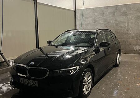 BMW 320d xDrive Touring | Tüv neu | schwarz