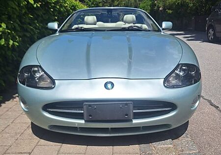Jaguar XK8 Cabriolet - TÜV neu ; ADAC- Zertifikat