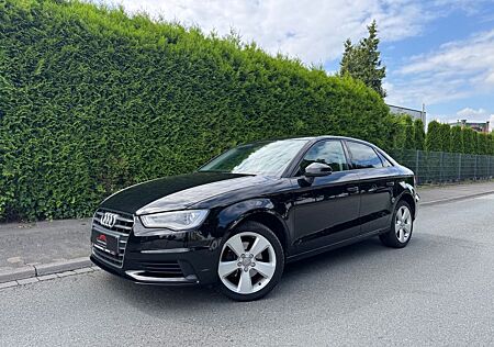 Audi A3 Limousine attraction/ Aut./ Xen/ R-Cam