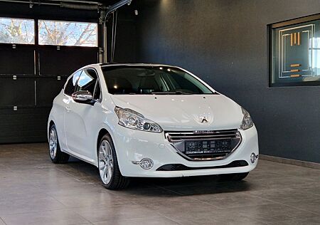Peugeot 208 Allure*Panorama*Navi*Vollleder*Klimaauto*
