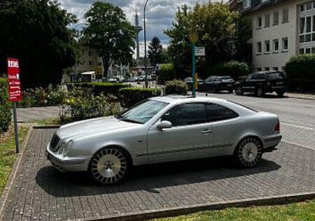 Mercedes-Benz CLK 230 KOMPRESSOR ELEGANCE Elegance