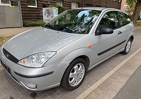 Ford Focus 1.6 Automatik Klima Alu Sitzheizung