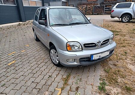 Nissan Micra 1.4i Sport Sport