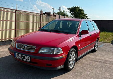 Volvo V40 2.0T -