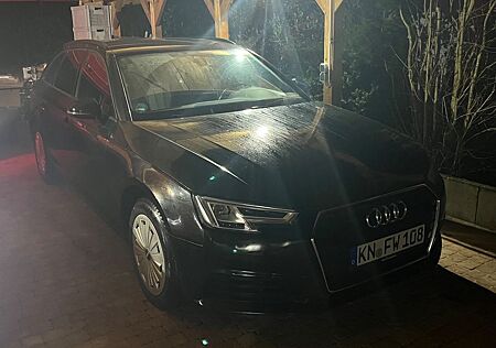 Audi A4 2.0 TDI S tronic design Avant design // AHK