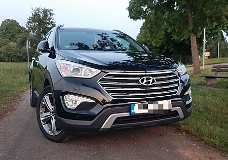 Hyundai Grand Santa Fe 2.2 CRDi Premium 4WD Automati...
