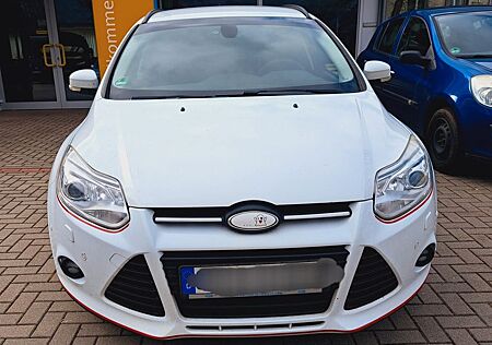 Ford Focus 1,6TDCi 77kW ECOnetic 99g SYNC Ed. Tur...