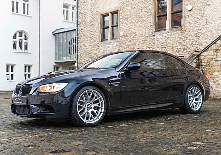 BMW M3 Competition Paket PDC BTH NAV LEDER CARBON