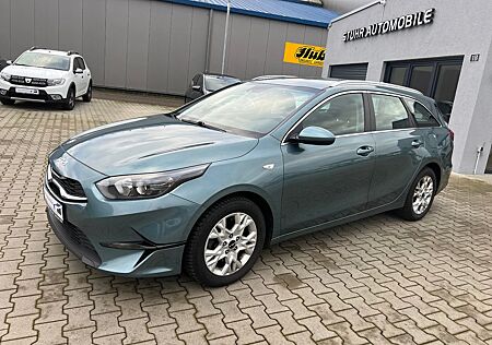 Kia Cee'd Sportswagon Ceed Sportswagon 1.5 Navi SHZ Kamera PDC 1.Hand