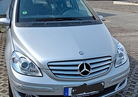 Mercedes-Benz B 200 gebraucht kaufen Mercedes-Benz B 200 CDI - WENIG KM