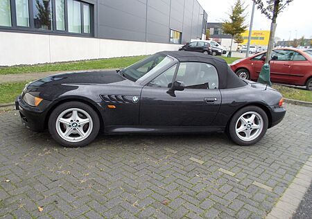 BMW Z3 Roadster 1.8 -gegen Aufpreis m. Hardtop !!!