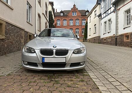 BMW 325i -
