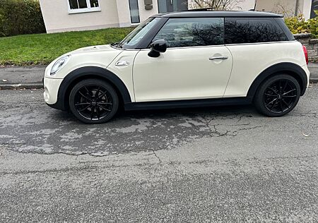 Mini Cooper S , Pano, Harmann & Kardon, Navi, 8 -Fach