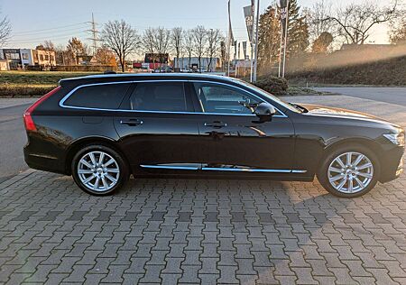 Volvo V90 D4 AWD Inscription Geartronic 8-fach bereift