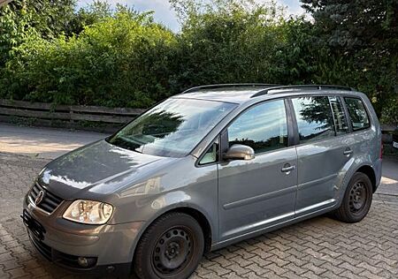 VW Touran Volkswagen 1.9 TDI 74kW Basis Basis