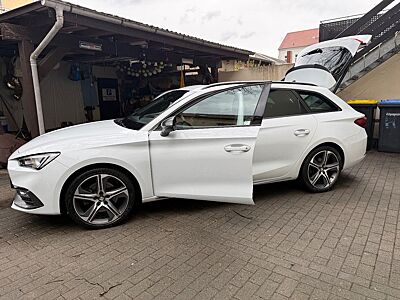 Seat Leon 2.0 TSI 140kW FR DSG Sportstourer FR