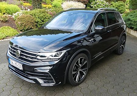 VW Tiguan Volkswagen 2.0 TDI SCR 147kW DSG 4MOTION R-Line ...