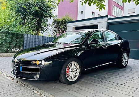 Alfa Romeo 159 2.2 JTS 16V DESIGN GIUGIARO