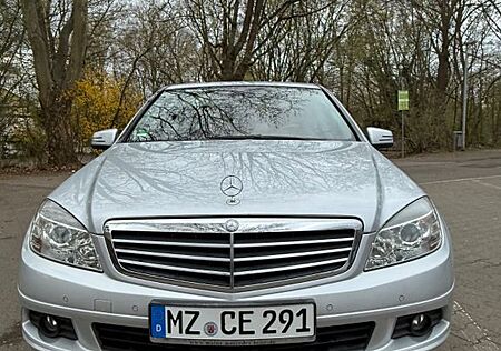 Mercedes-Benz C 180 KOMPRESSOR BlueEFFICIENCY -