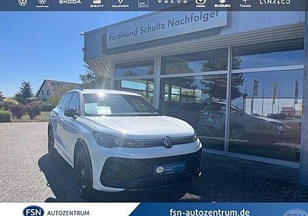 VW Tiguan Volkswagen 2.0 TDI 4Motion R-Line Black Style Matrix