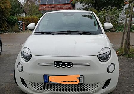 Fiat 500E Modell Icon 42 kWh MJ 2022