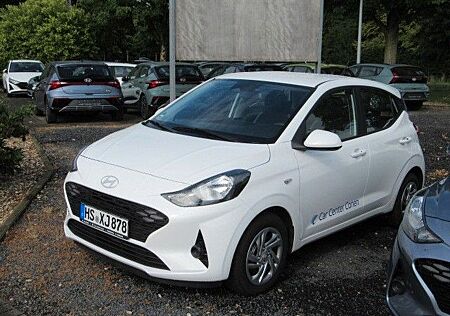 Hyundai i10 Select inkl. Navigation+Ganzjahresreifen